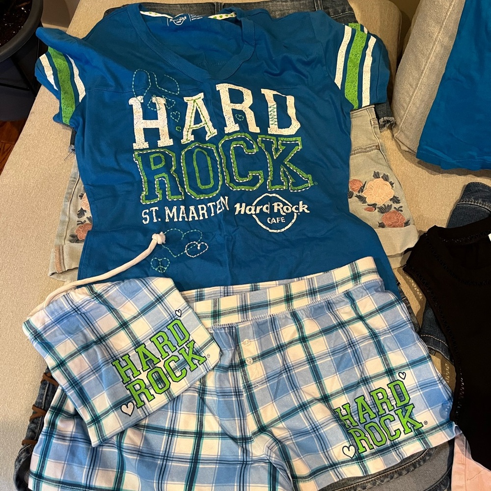 Hard Rock Cafe Blue Pajama Set Vibrant Plaid Design